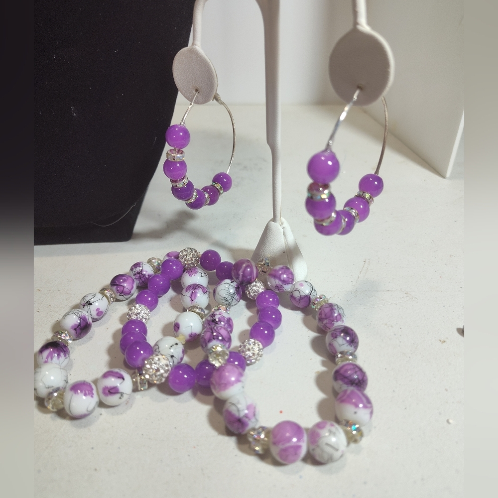 Purple and White Beaded Earrings Stretch Bracelets Jewelry Set